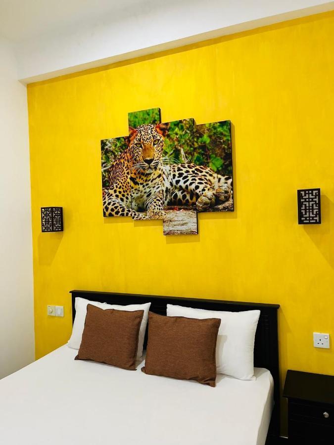 Funwhales Rest House Negombo Luaran gambar